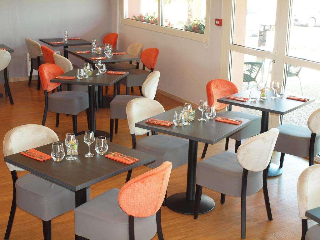 Brit Hotel Les Evens Saint-Saturnin  Room photo