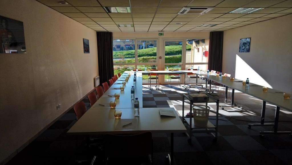 Brit Hotel Les Evens Saint-Saturnin  Facilities photo